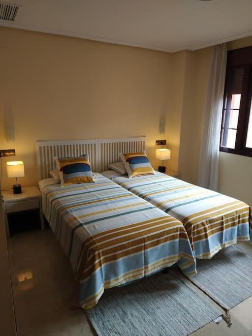 Luxury Apartment With Sea Views, Golf, Gym, Spa, 7 Pools Охен Экстерьер фото