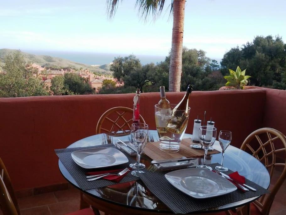 Luxury Apartment With Sea Views, Golf, Gym, Spa, 7 Pools Охен Экстерьер фото